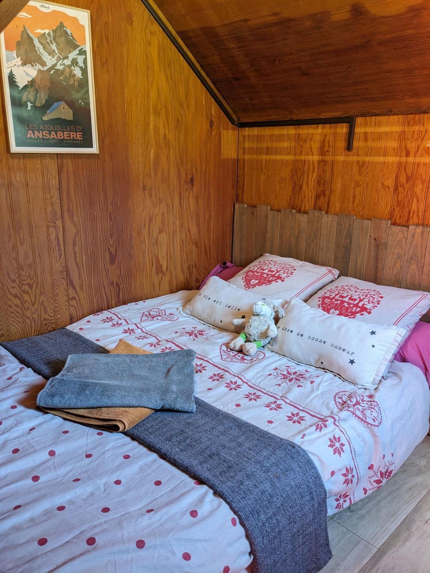 Les Chalets De La Foret D'Issaux Osse-en-Aspe Zewnętrze zdjęcie